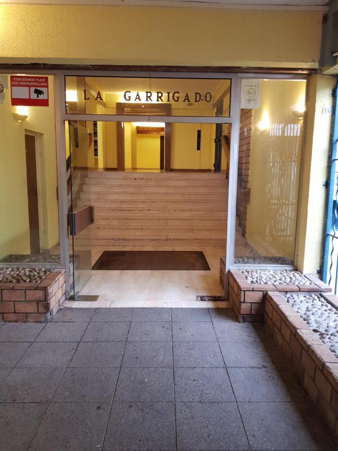 Tout Confort - Clim- Salle De Bain Commune Nimes Exterior photo